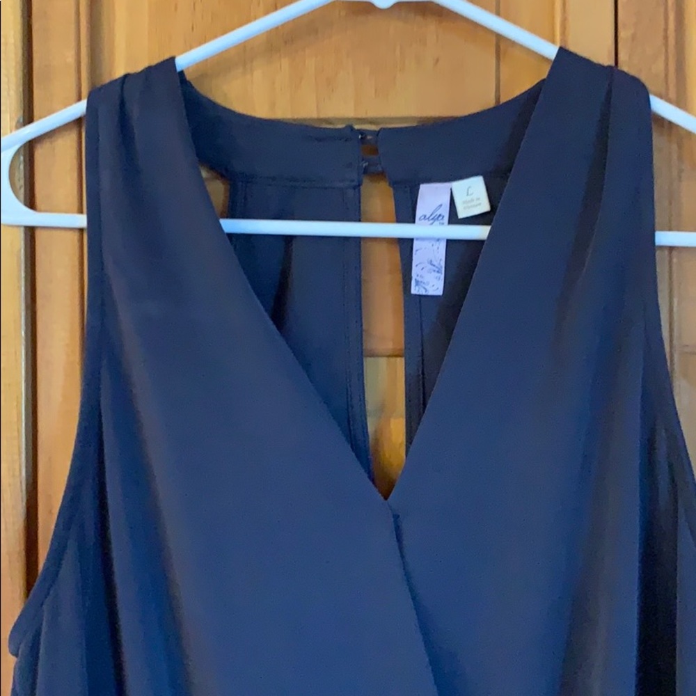 Blue Tank - Picture 2 of 4